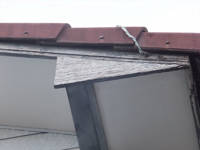 破風板の塗装が劣化